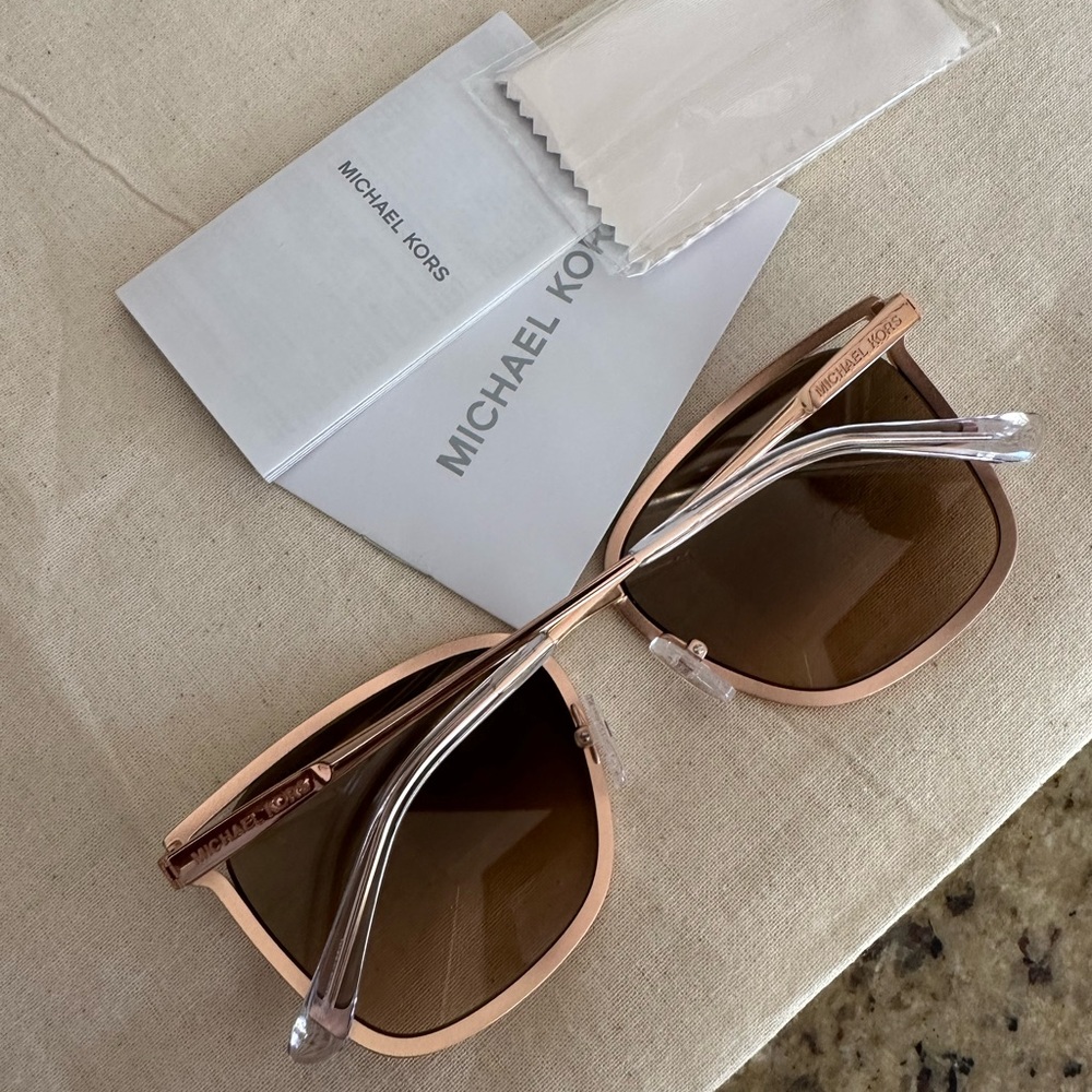 New Michael Kors rose gold sunglasses 57mm square crystal oversized - Picture 3 of 9